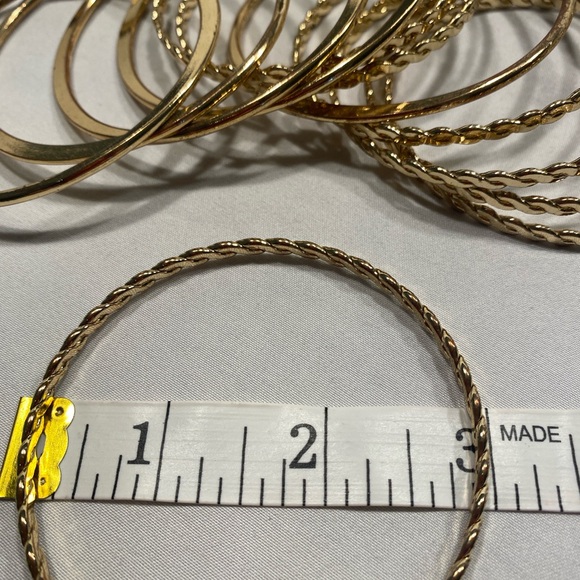 Elegant Gold Bangle Set - Picture 4 of 4